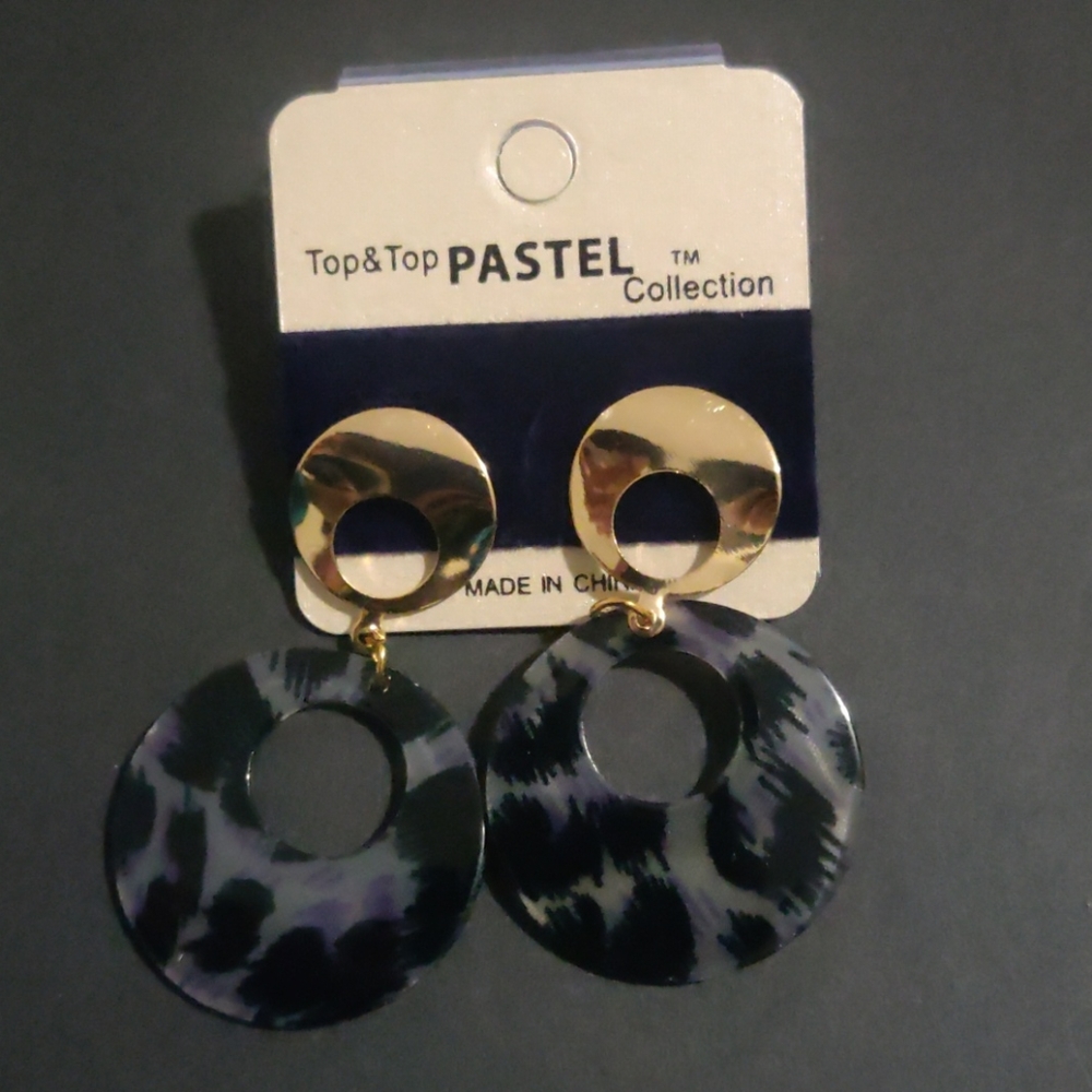 Earings - Picture 5 of 5